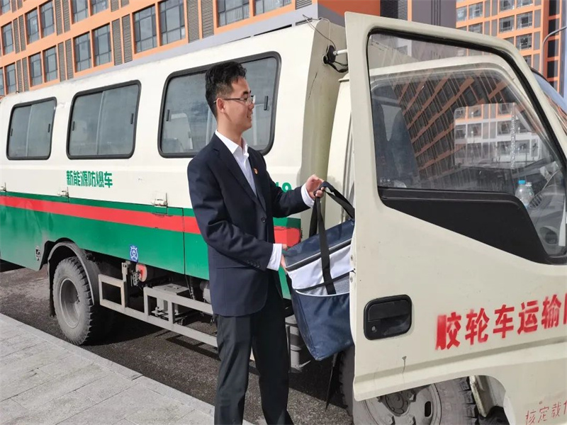 “兩優(yōu)一先”事跡丨運維分公司小保當智維中心黨支部：筑堅強堡壘 促企業(yè)發(fā)展（4）.jpg